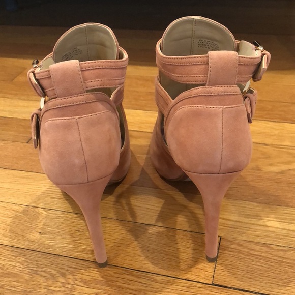 Michael Kors open toe shoes - Picture 3 of 5